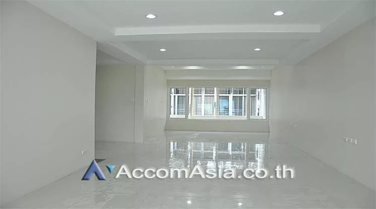 12  Office Space For Sale in silom ,Bangkok BTS Sala Daeng AA13149